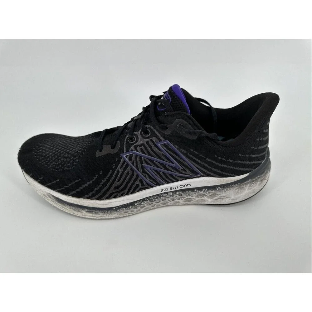 New‎ Balance Fresh Foam Vongo Black and Purple Size 15 US / 14.5 UK